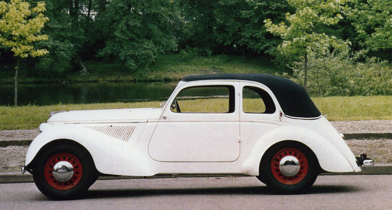 [Translate to English:] Amilcar Compound (1937) : vue de profil